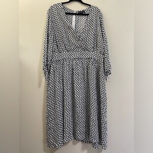 NWT ELOQUII Faux Wrap Confetti Print Midi Dress in Black and White - 20‎